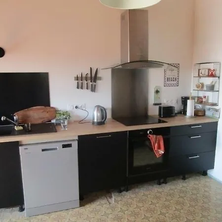 House Maison De Type 4 Dans Village Securise 펜션 *